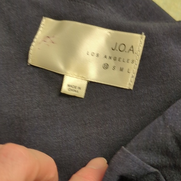 J.O.A. Navy Ruffled One Shoulder Top - Picture 4 of 5